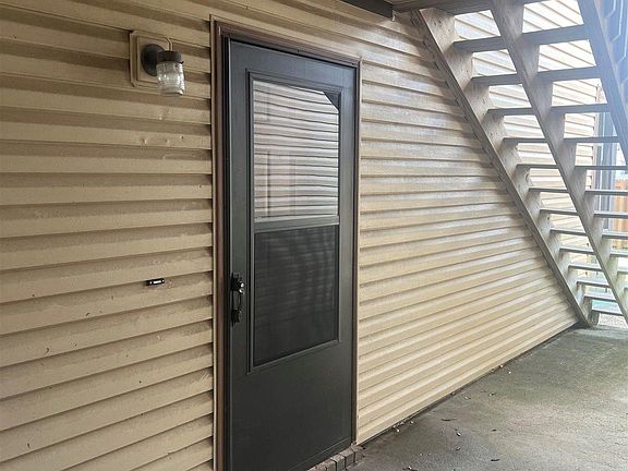 3rd image of 2300 W Michigan Ave #20