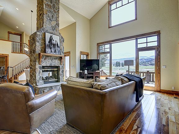 3rd image of 152 Lime Park Dr