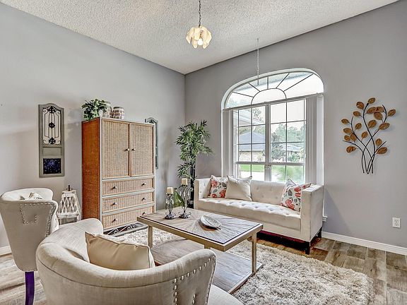 2nd image of 10466 McGirts Creek Dr