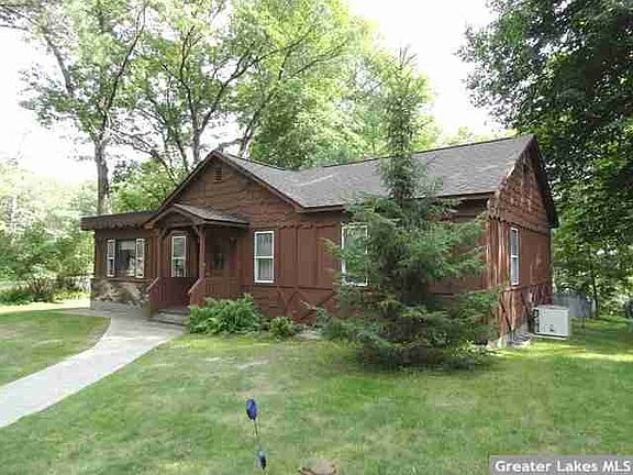 2nd image of 12233 Shadywood St