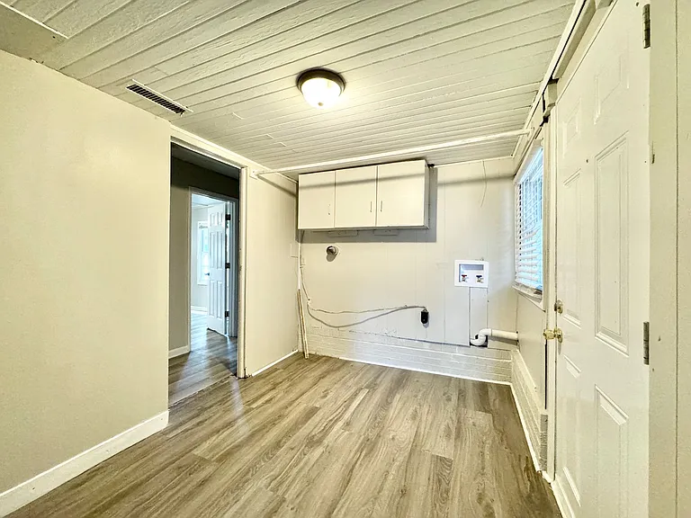 3912 N Church St — Photo 13