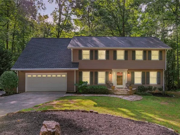 10555 Shallowford Rd, Roswell, GA 30075