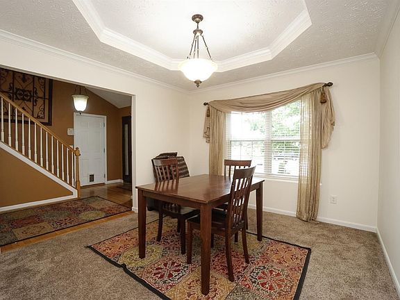 3rd image of 250 Red Cedar Ct