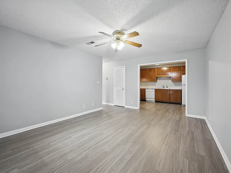 2865 Cobalt Dr #B — Photo 3