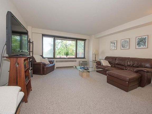 2nd image of 3100 N Lake Shore Dr #3