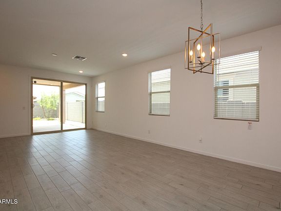 3rd image of 6765 W Southgate Avenue