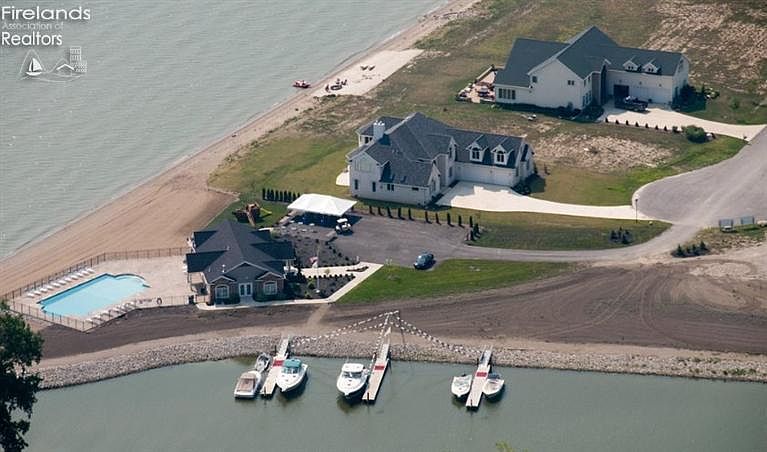 1st image of 2307 S Harbor Bay Dr