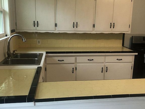 5th image of 2888 61st St