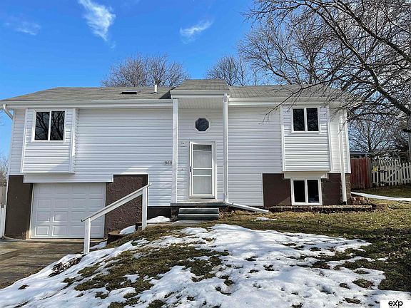 2nd image of 8607 S 143rd St