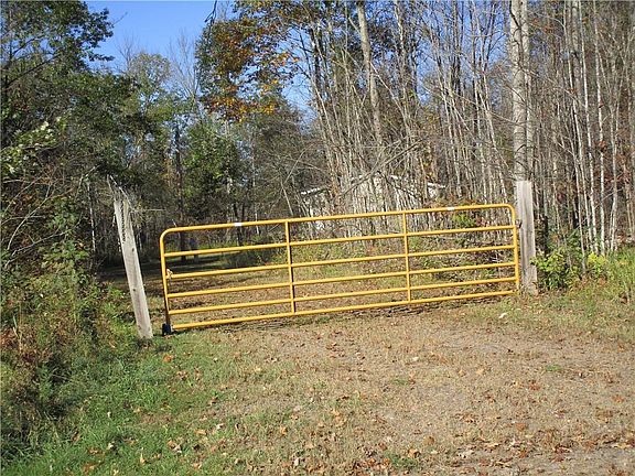 5th image of W9618 Mile road Road