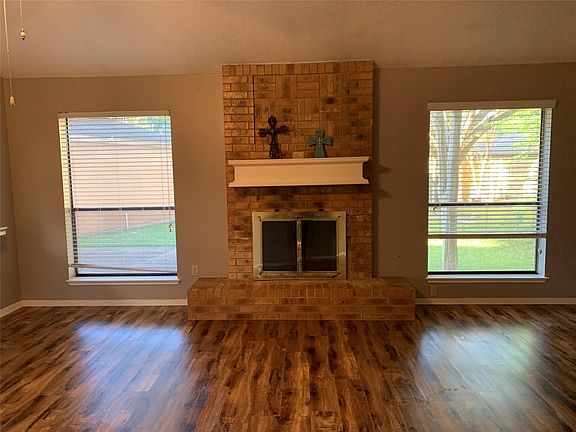 4th image of 5011 Colombia Dr