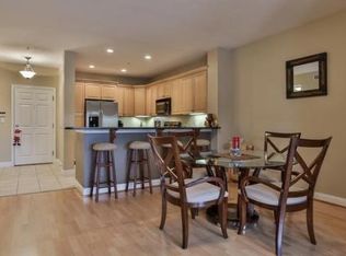 295 Salem St UNIT 79, Woburn, MA 01801