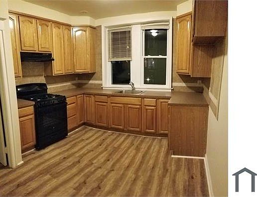 2nd image of 5900 Belden St #1