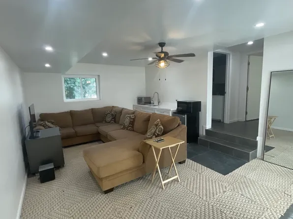 1336 Alder Pl #B, Davis, CA 95618