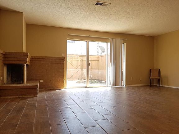 5th image of 220 Village North Dr #220