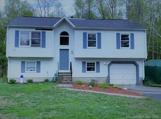 58 Rolling Meadow Dr, Tolland, CT 06084