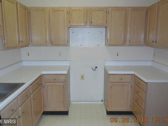 2nd image of 14303 Grape Holly Grv APT 36