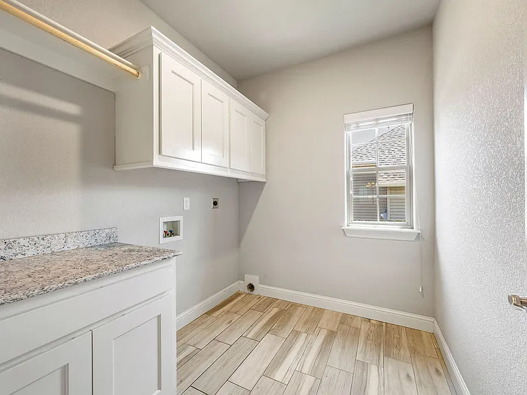 2237 Aspen — Photo 19