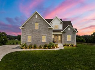 1825 Templow Rd, Bethpage, TN 37022