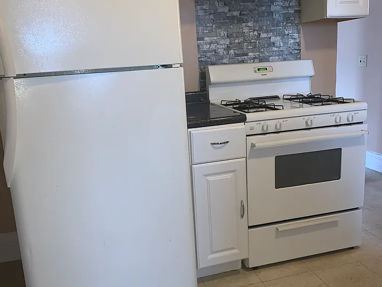 67 Bellevue Ave #3 — Photo 6