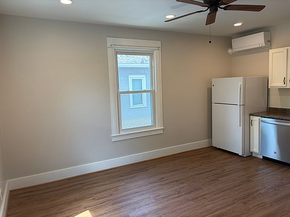 3rd image of 15 E Main St #A