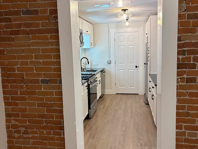 2930 California St — Photo 5