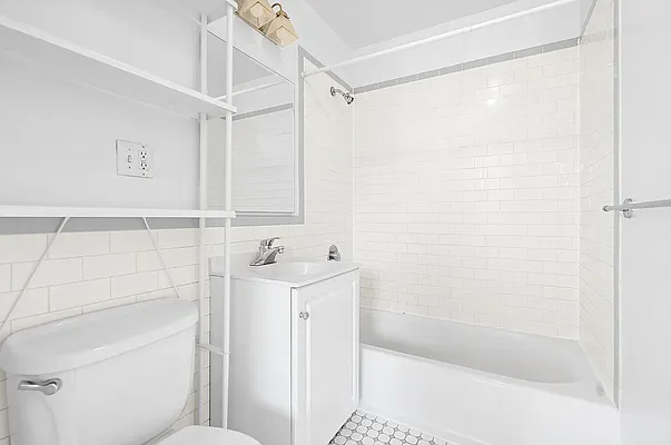Rented by Compass | media 2