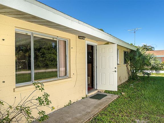5th image of 2111 Dakota Ave
