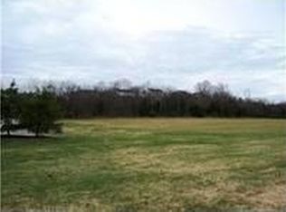 1455 Center Point Rd, Hendersonville, TN 37075