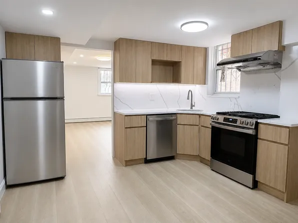 38-19 52nd St #1R, Sunnyside, NY 11104