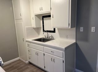 2018 19th St #B, Bakersfield, CA 93301