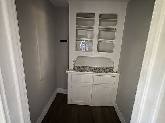 3rd image of 238 W Peoria Ave