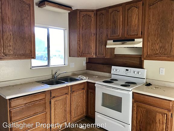 4th image of 309 Consuelo Dr #A