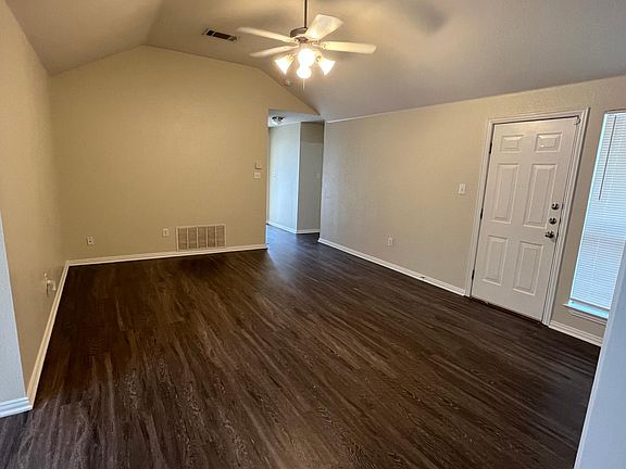 5th image of 3036 James Rd