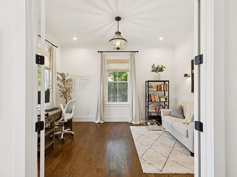 2203 Hobbs Rd — Photo 7