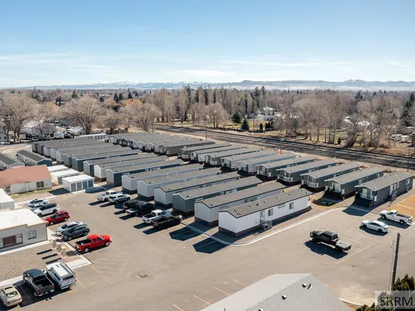 788 S Broadway St, Blackfoot, ID 83221