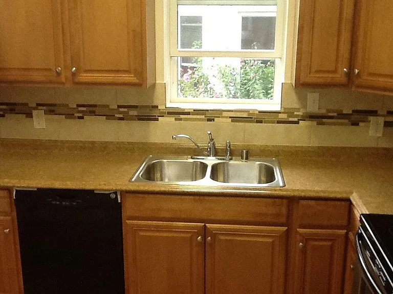 More kitchen