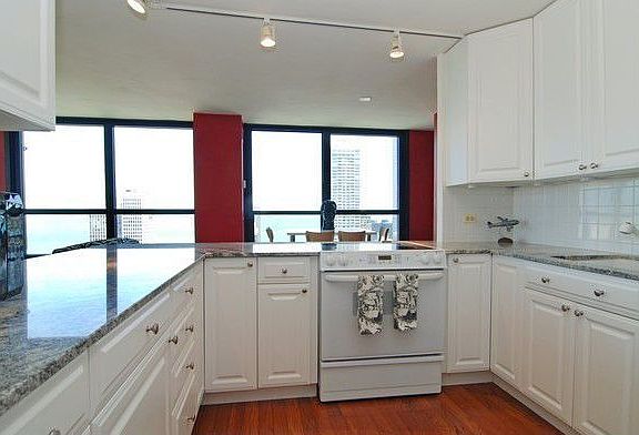 3rd image of 1460 N Sandburg Ter #2312A