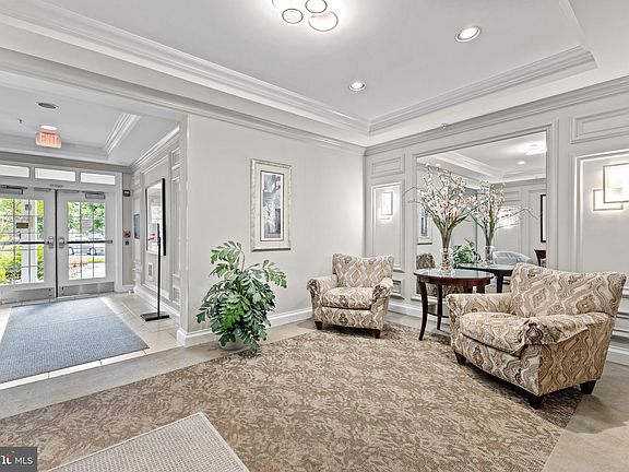 3rd image of 311 High Gables Dr APT 109