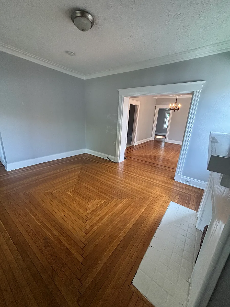 Building Photo - 3554 Zumstein Ave #1