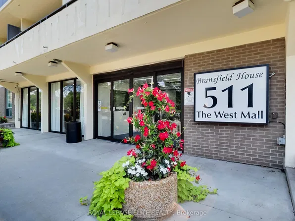 511 The West Mall Rd #702, Toronto, ON M9C 1G5