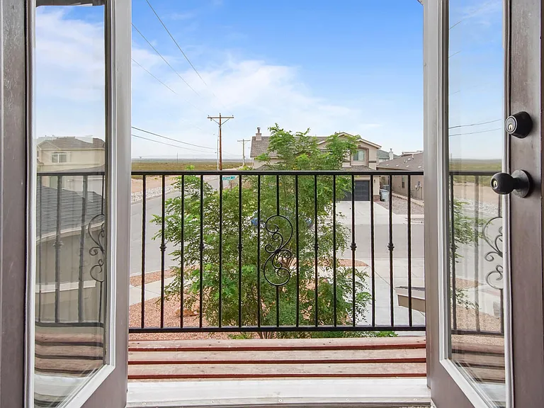 11393 Bullseye St — Photo 34