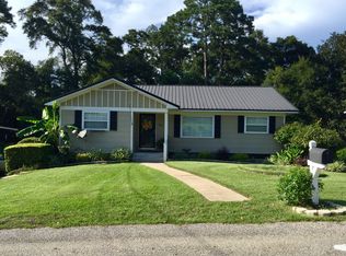 30 Ridgeview Dr, Chickasaw, AL 36611