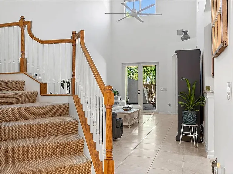 1945 Bridgepointe Cir — Photo 5