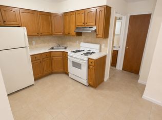 1453 Rowland St #1F, Bronx, NY 10461