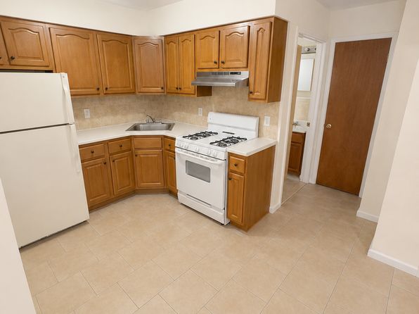 1453 Rowland St #1F
