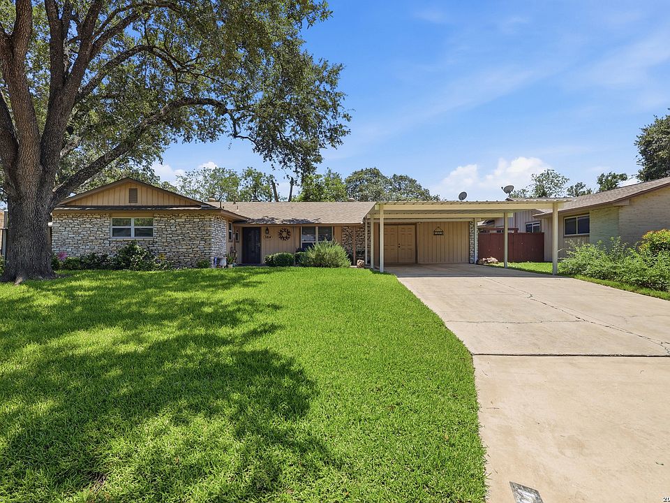 1st image of 3814 Highcliff Dr