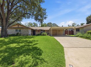 3814 Highcliff Dr, San Antonio, TX 78218