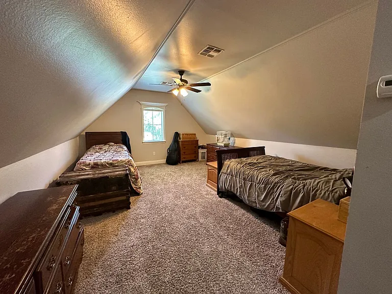 802 Grey Fox Cir — Photo 11