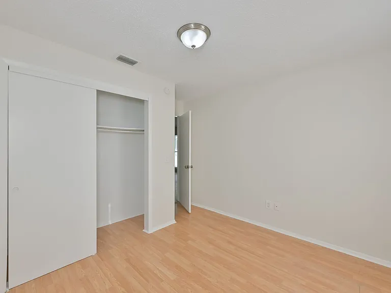 15616 Avalon Ave #1 — Photo 20